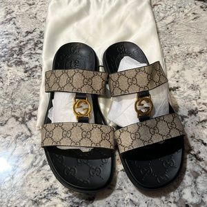 Womens  Shoes